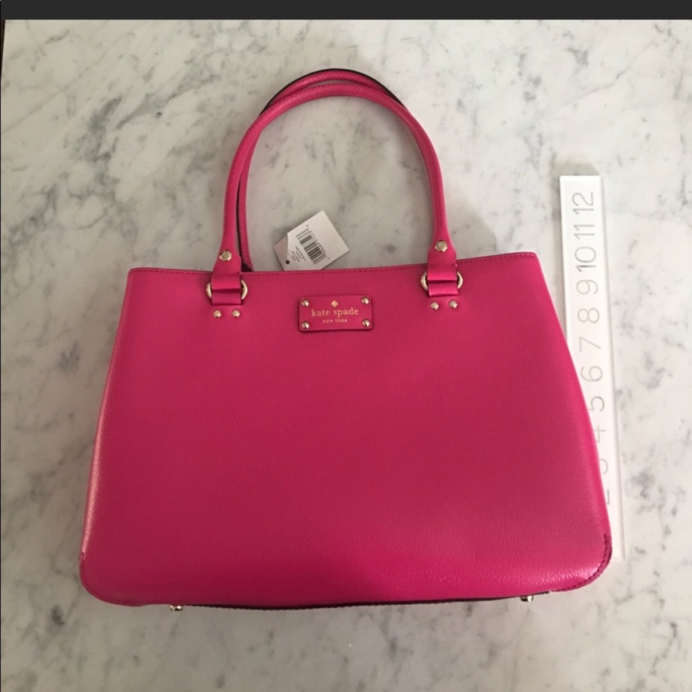 Sale💰⬇️ Kate Spade Wellesley - REPOSH